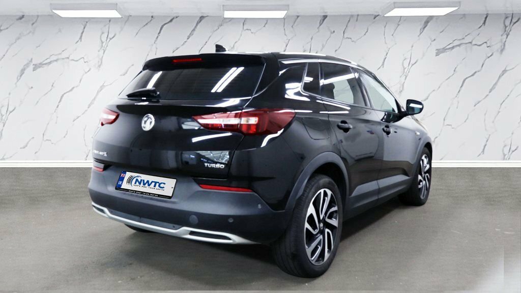 Vauxhall Grandland X 1.2L Elite Nav Black #4