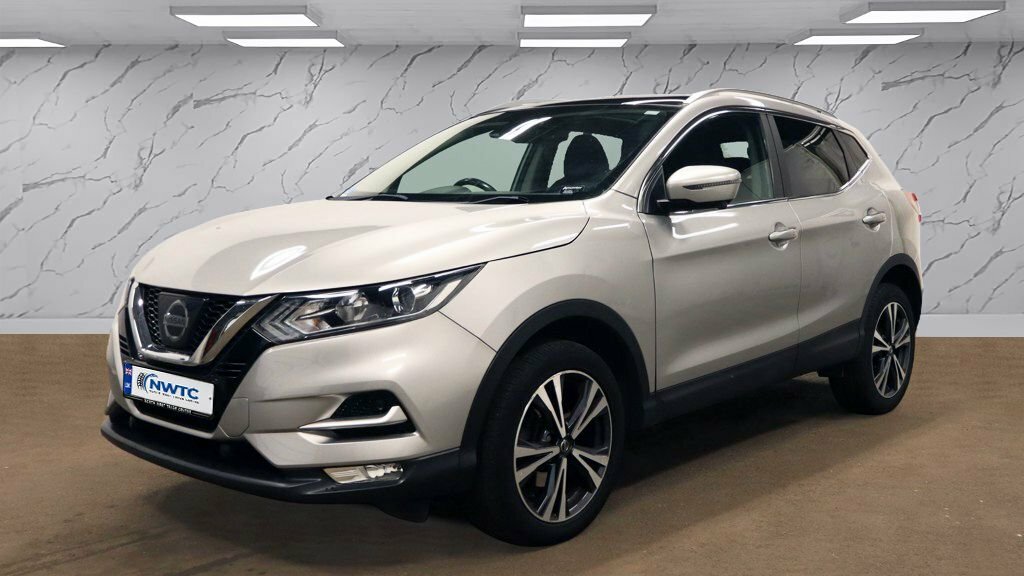 Nissan Qashqai 1.2L N-connecta Silver #2