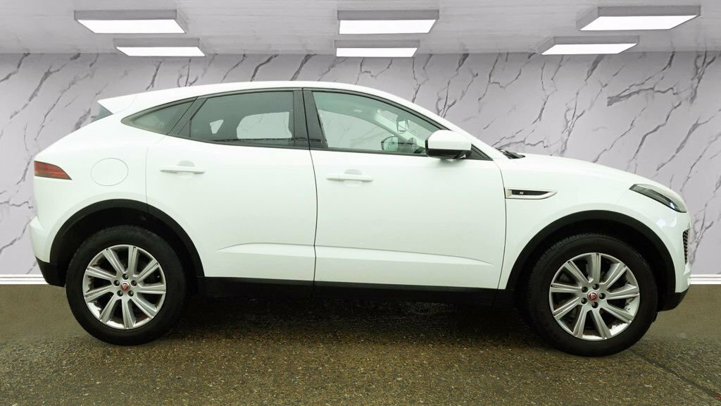 Jaguar E-Pace 2L S White #5