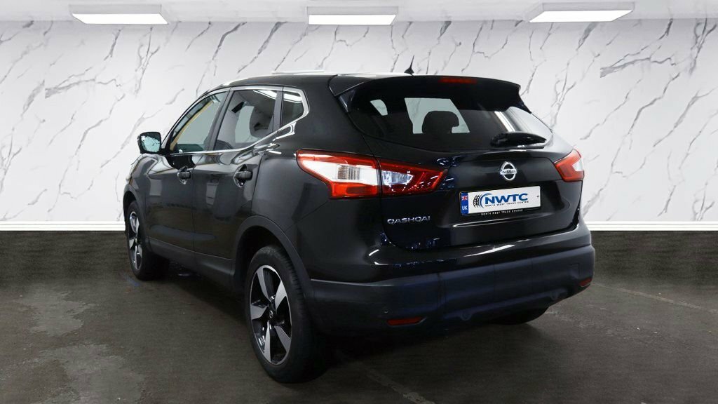 Nissan Qashqai 1.5L N-connecta Black #3