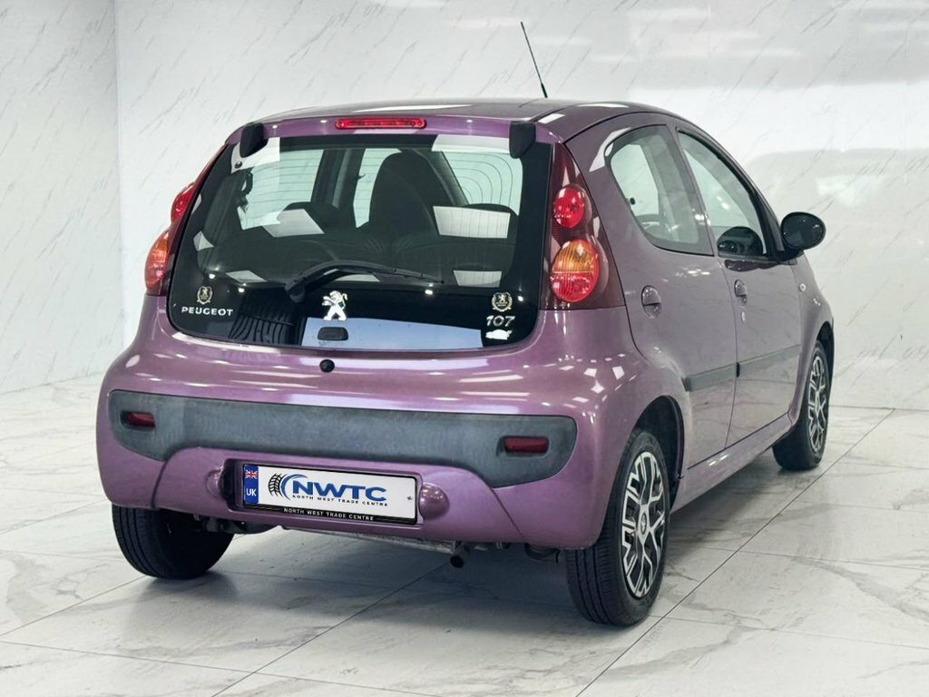 Peugeot 107 Active Silver #9