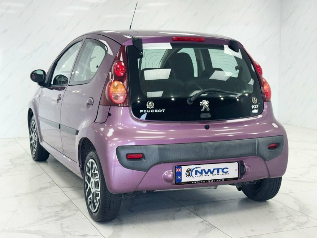 Peugeot 107 Active Silver #7