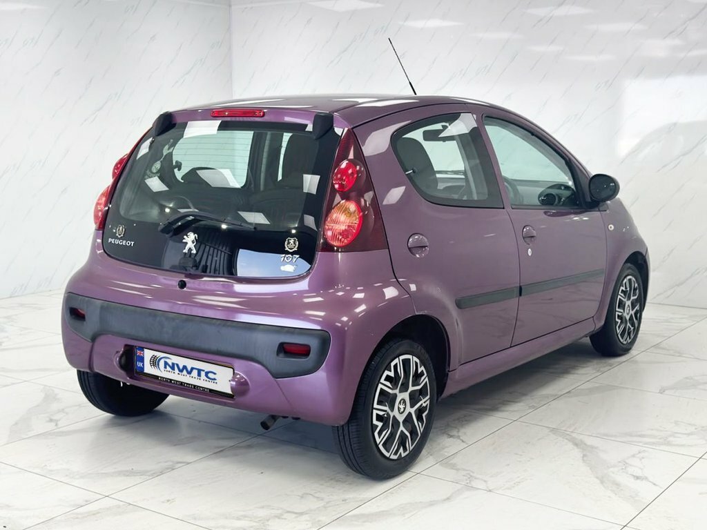 Peugeot 107 Active Silver #10