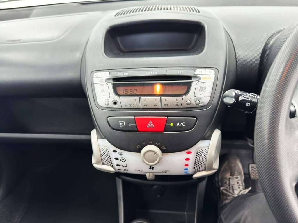 Peugeot 107 Active Silver #14