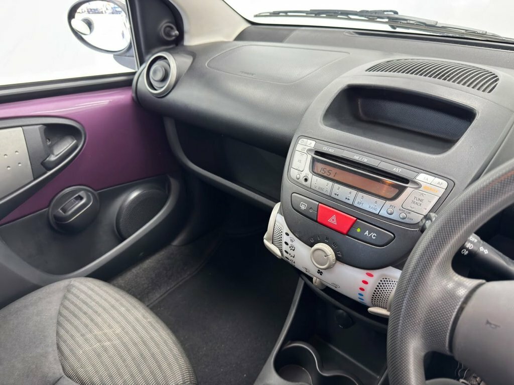 Peugeot 107 Active Silver #13