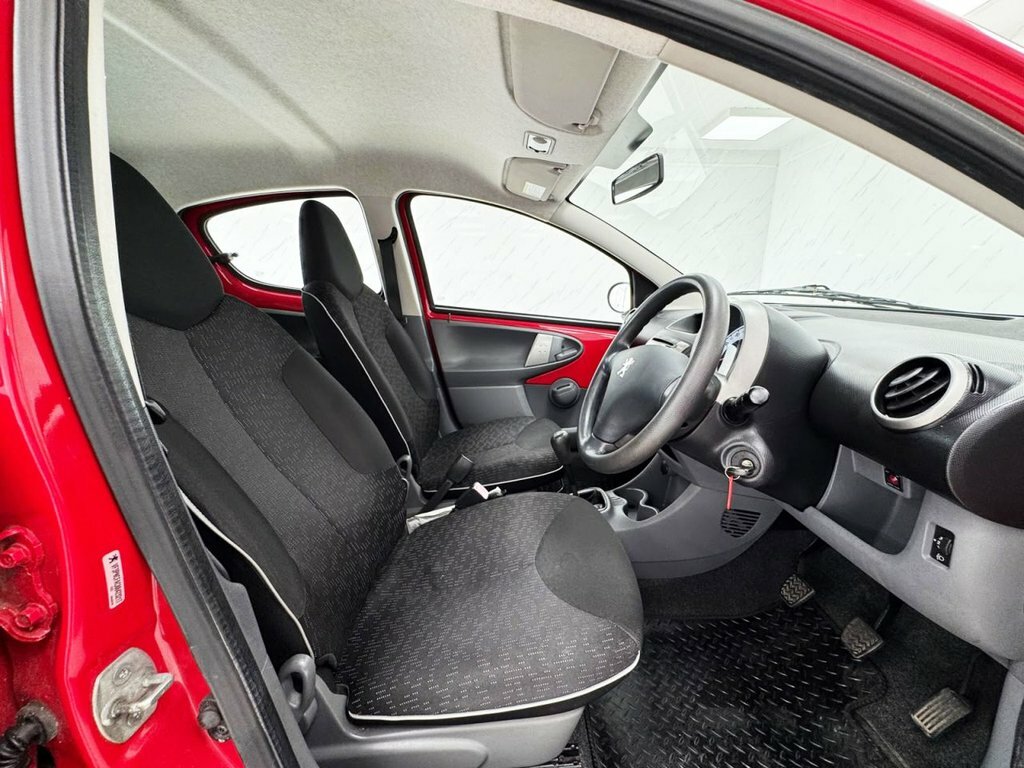 Peugeot 107 Hatchback Black #18