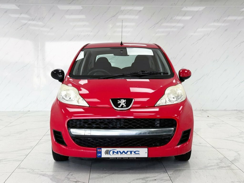 Peugeot 107 1L Urban Red #3