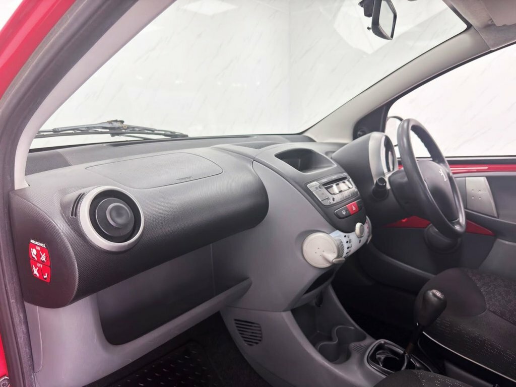 Peugeot 107 Hatchback Black #12
