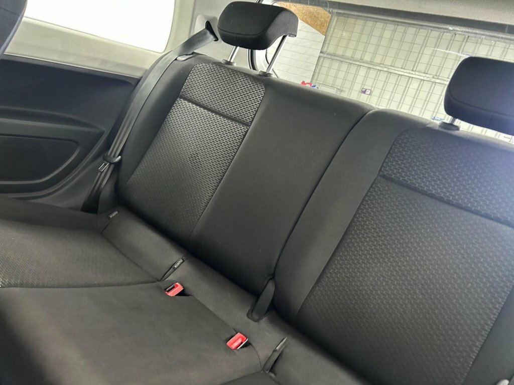 Seat MII Toca ----- To Arrange White #18