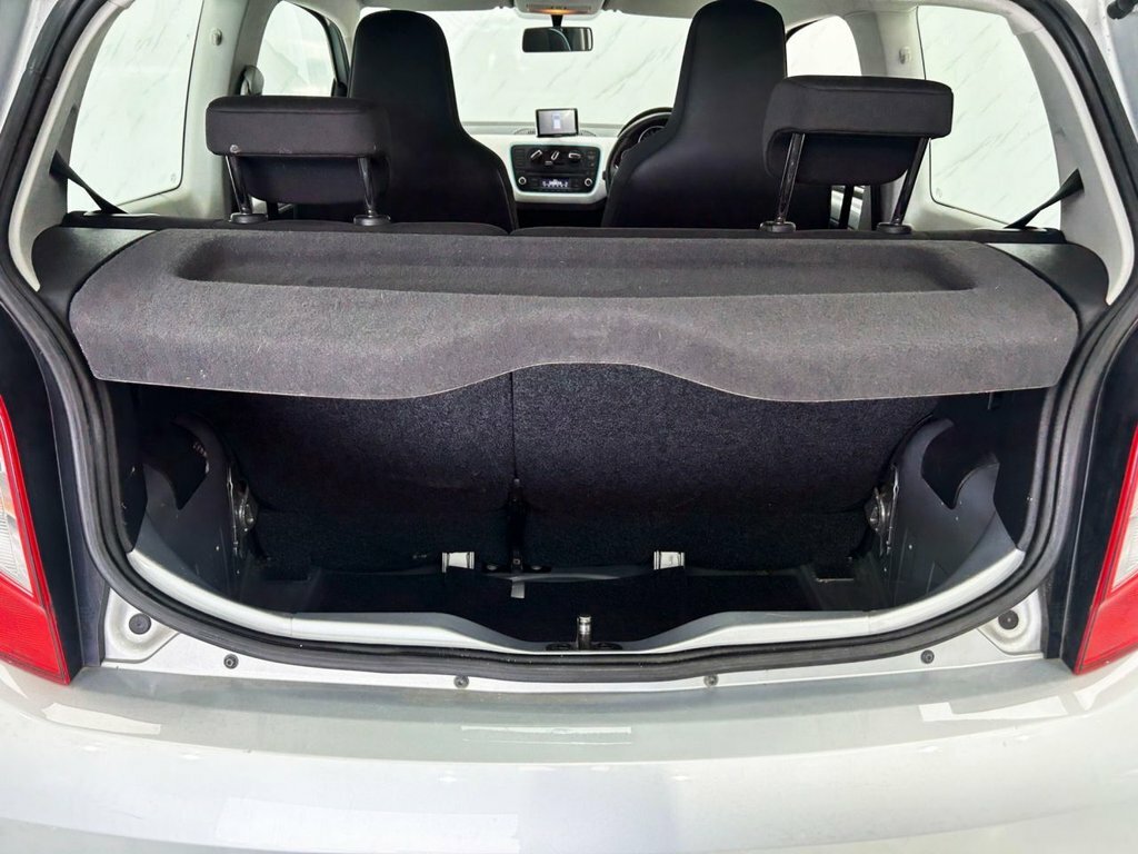 Seat MII Toca ----- To Arrange White #19
