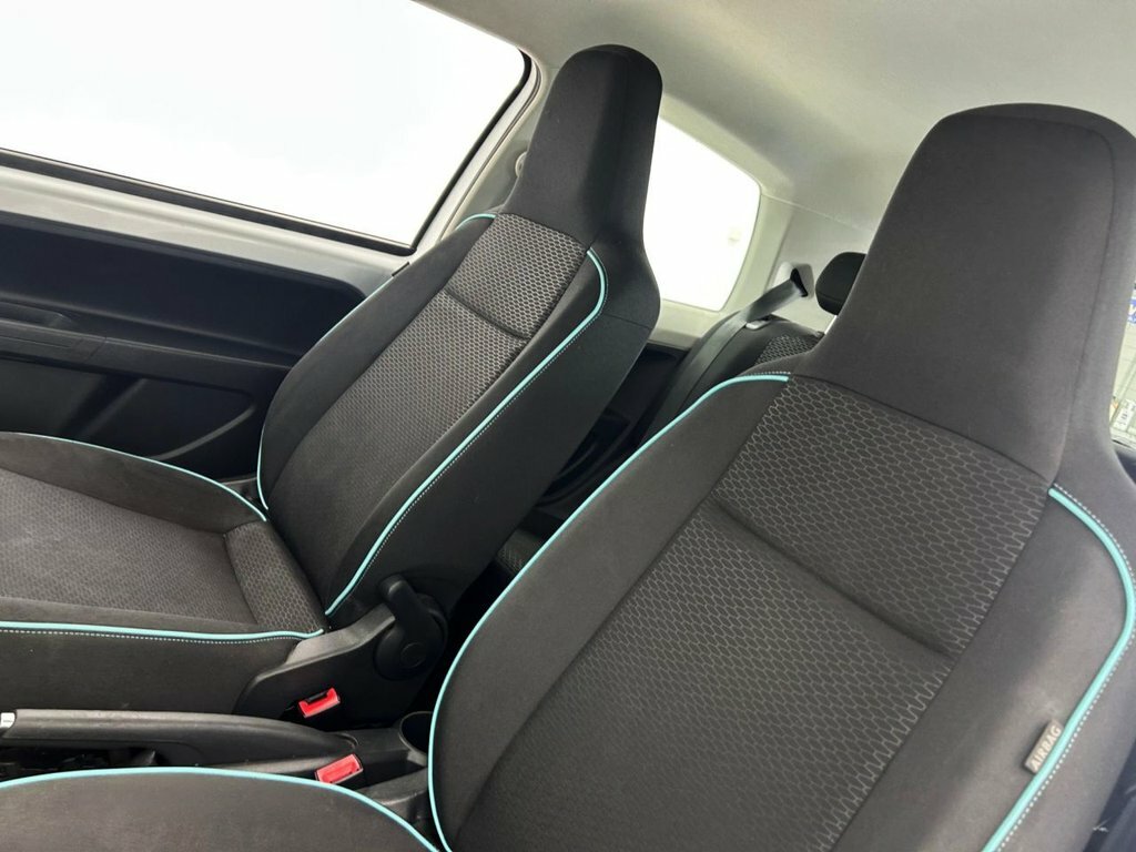 Seat MII Toca ----- To Arrange White #11
