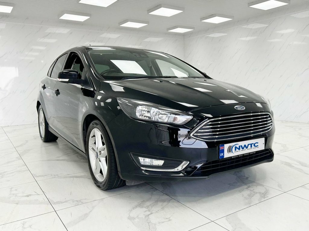 Ford Focus 1L Titanium MA18ZLK Black #2