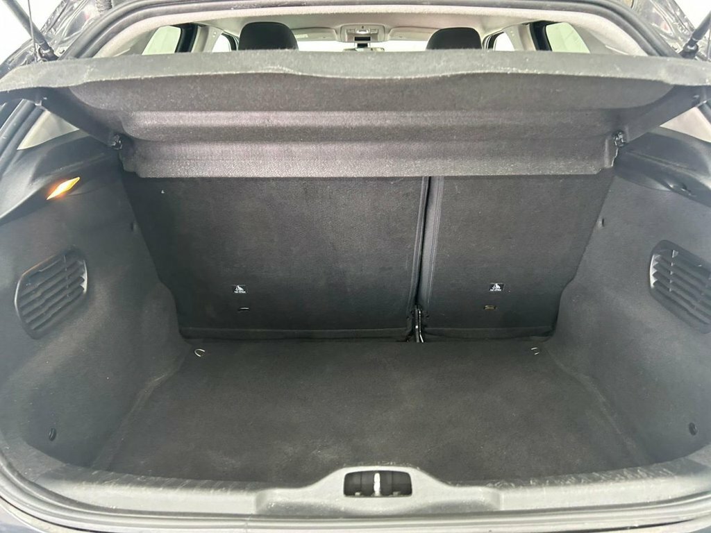 Citroen C4 Cactus 1.2 Puretech Flair Black #18