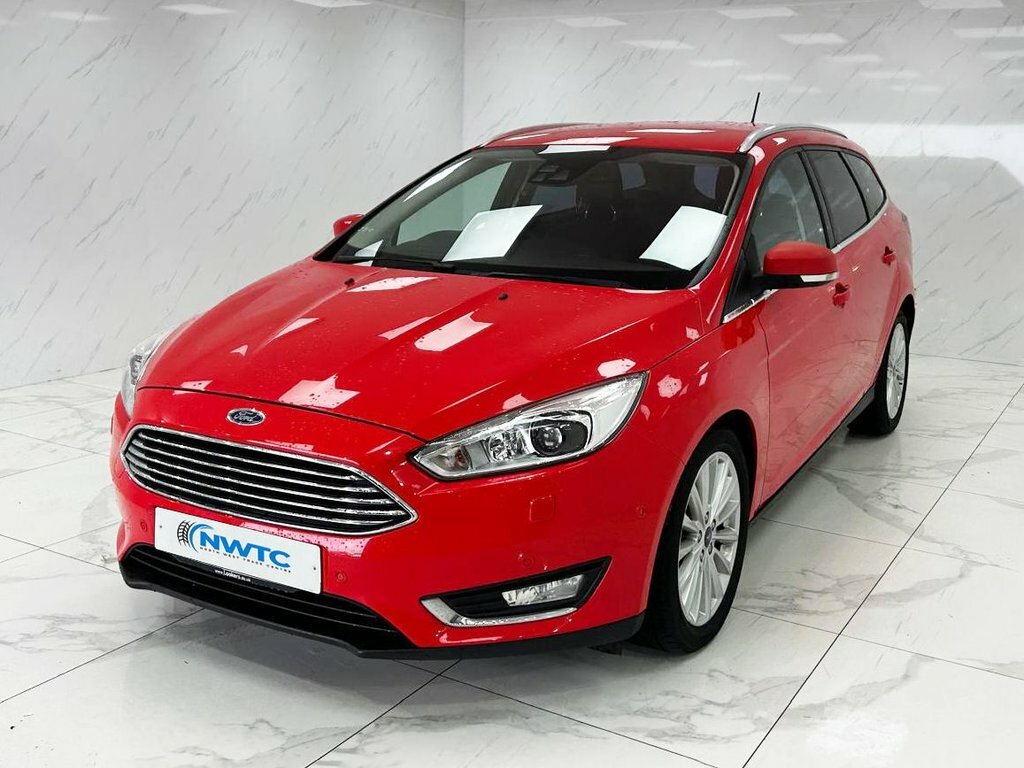 Ford Focus 1.5L Titanium X Red #4