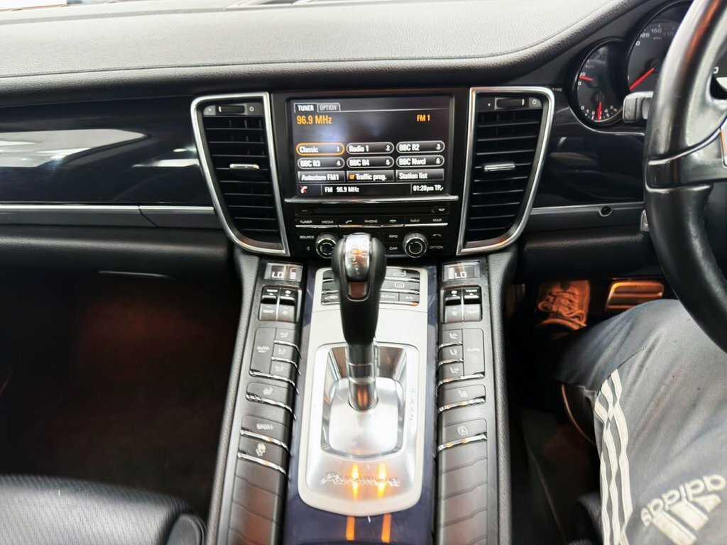 Porsche Panamera Panamera D V6 Tiptronic White #16