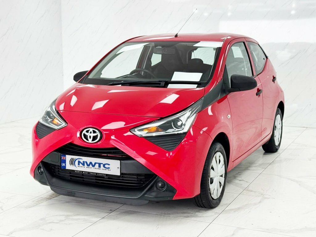 Toyota Aygo 1L X MT69KEK Red #4
