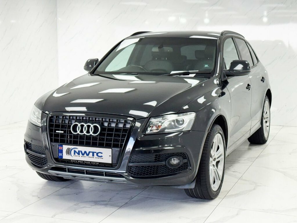 Audi Q5 3L S Line Special Edition Black #4
