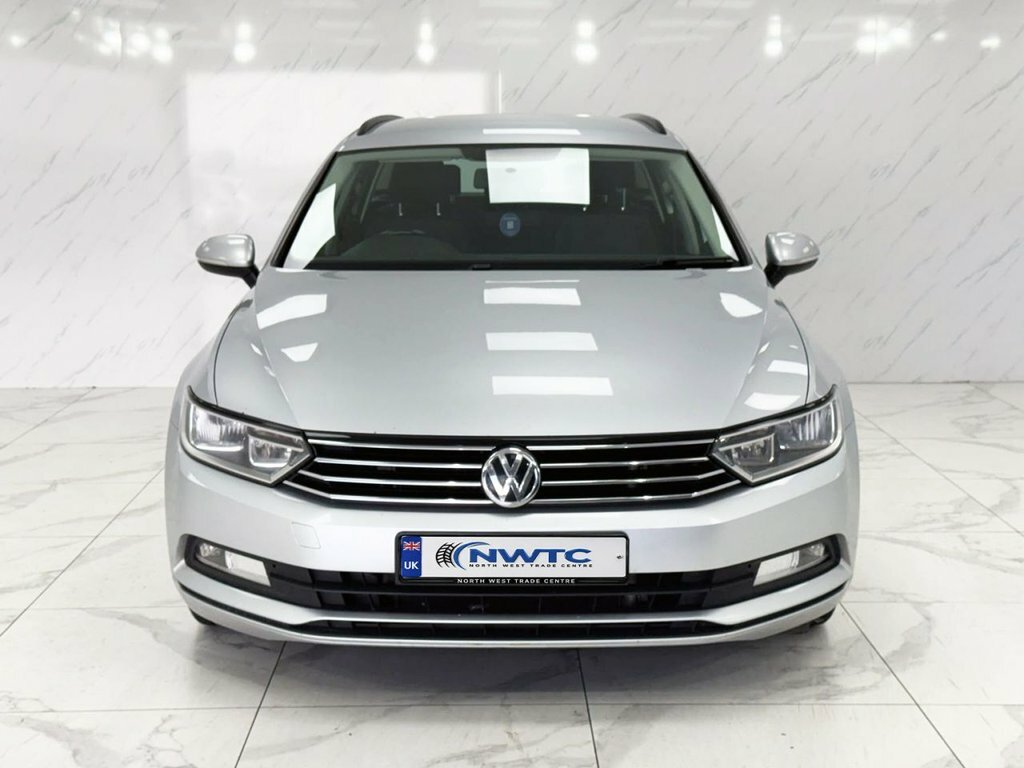 Volkswagen Passat 2L S Silver #3