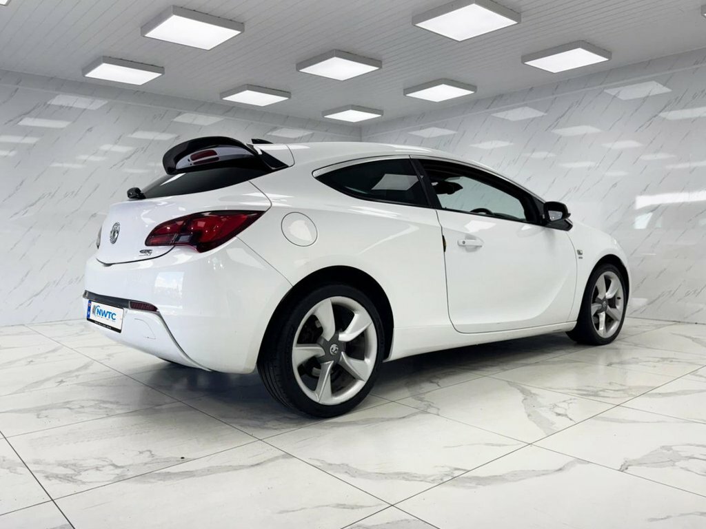 Vauxhall Astra GTC 1.4T 16V 140 Red #10