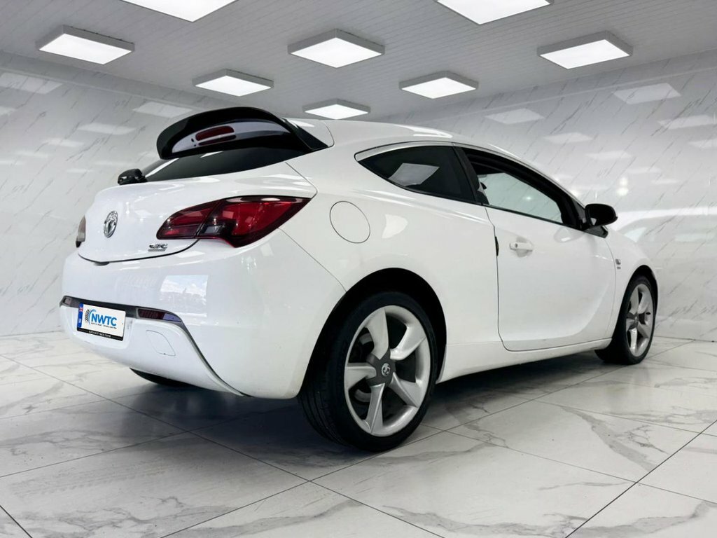 Vauxhall Astra GTC 1.4T 16V 140 Red #9
