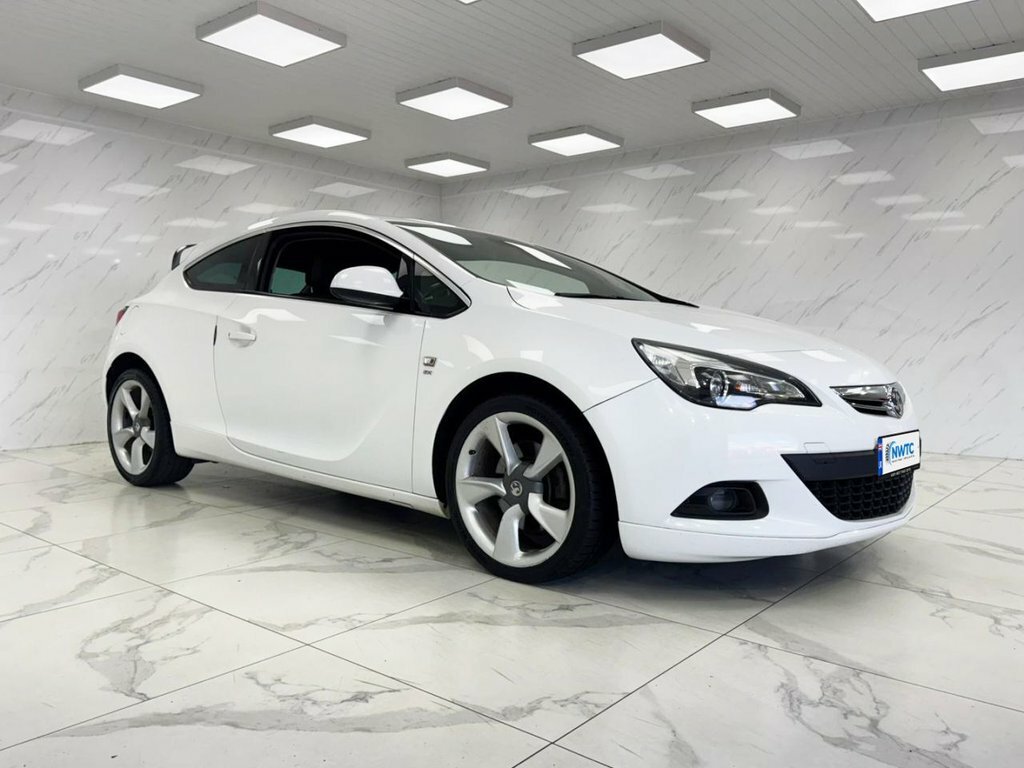 Vauxhall Astra GTC 1.6L Sri White #2