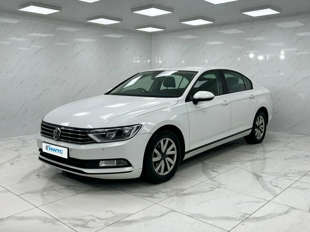 Volkswagen Passat 1.6L S White #5