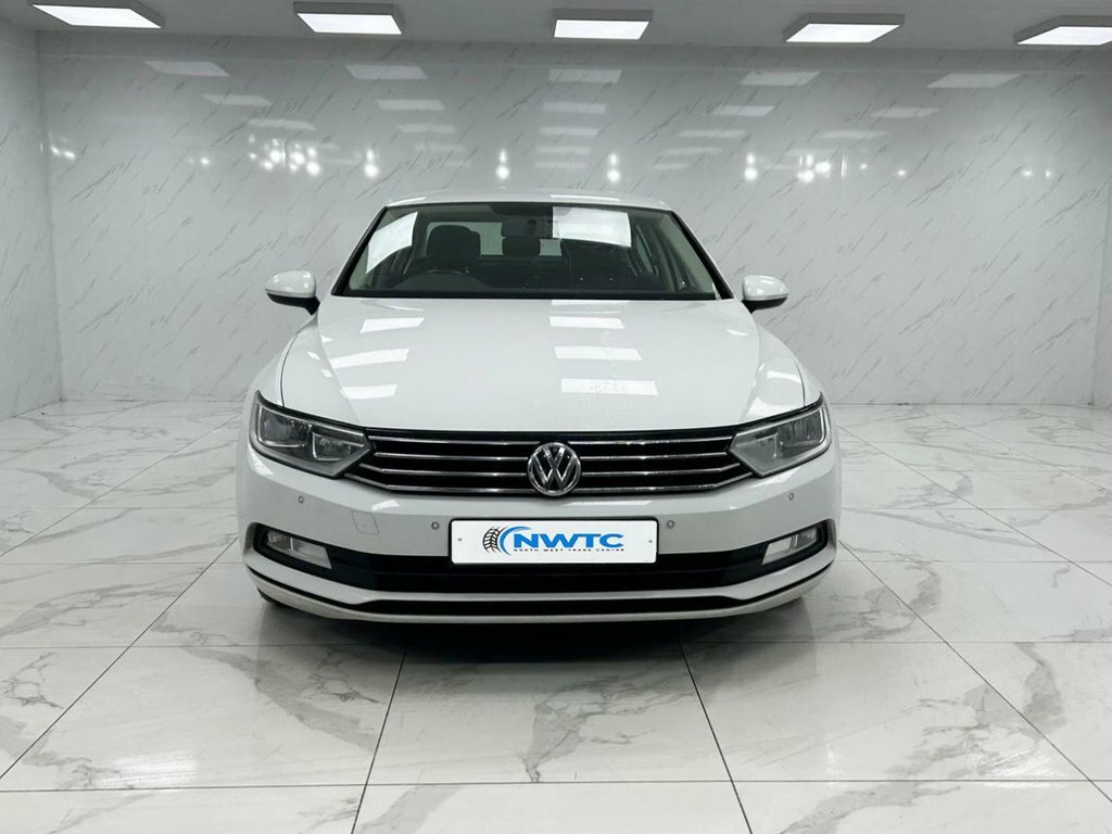 Volkswagen Passat 1.6L S White #3
