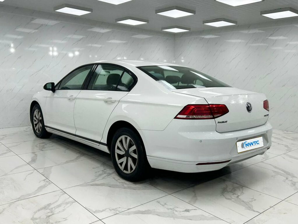 Volkswagen Passat 1.6L S White #6