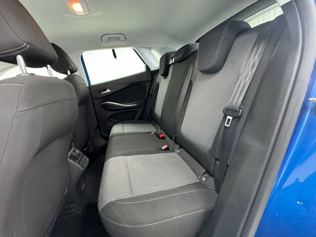 Vauxhall Grandland X Se Ss White #18