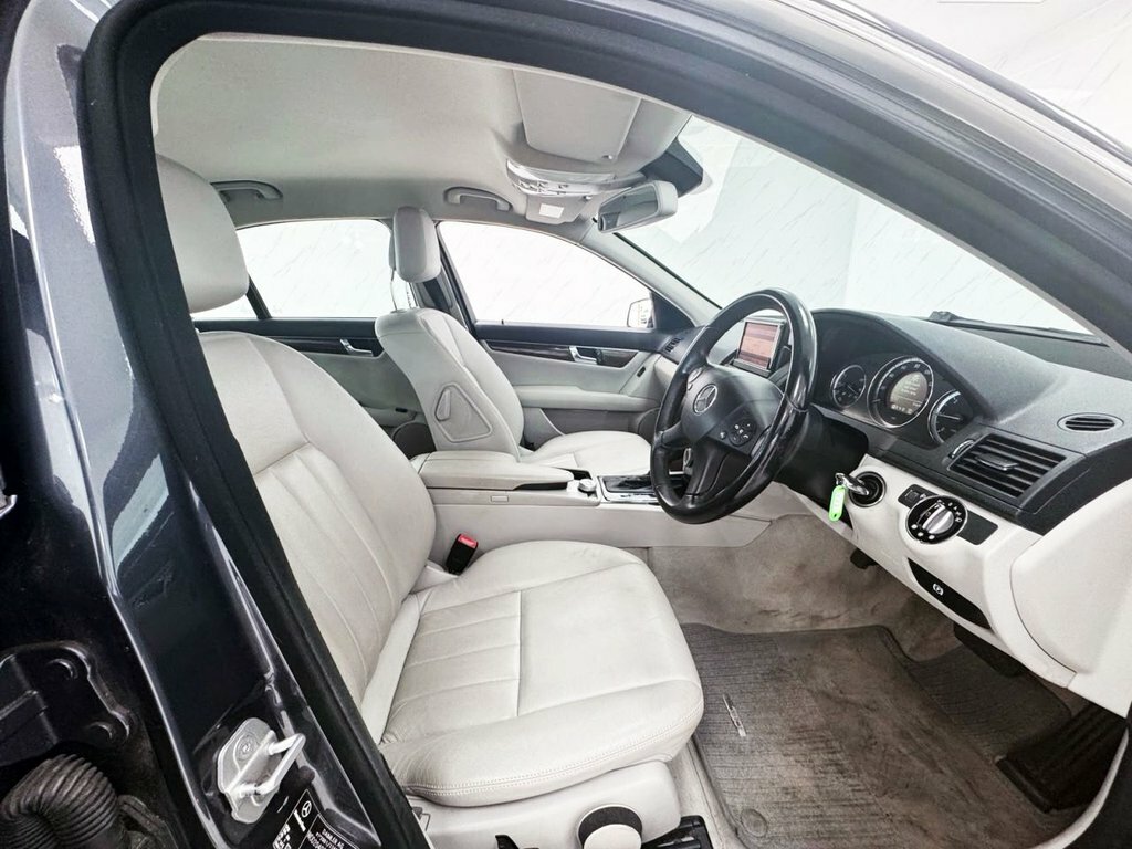 Mercedes-Benz C Class Mercedes-benz C Class 2.1 C220 Cdi Blueefficiency Silver #17