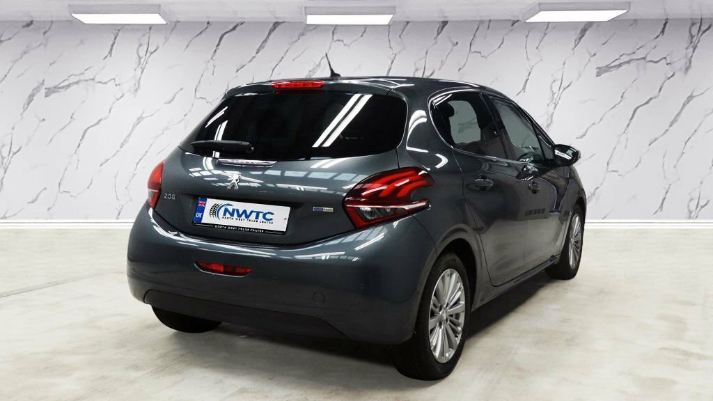 Peugeot 208 1.2L Allure Grey #3