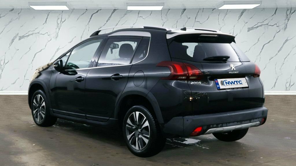 Peugeot 2008 1.6L Allure Black #3
