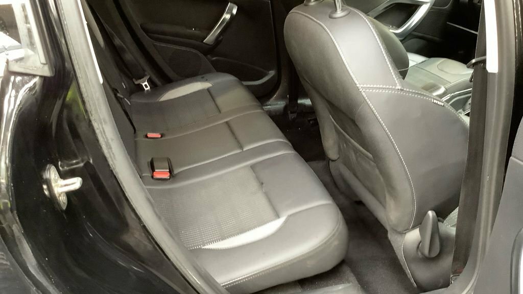 Peugeot 2008 Allure White #10