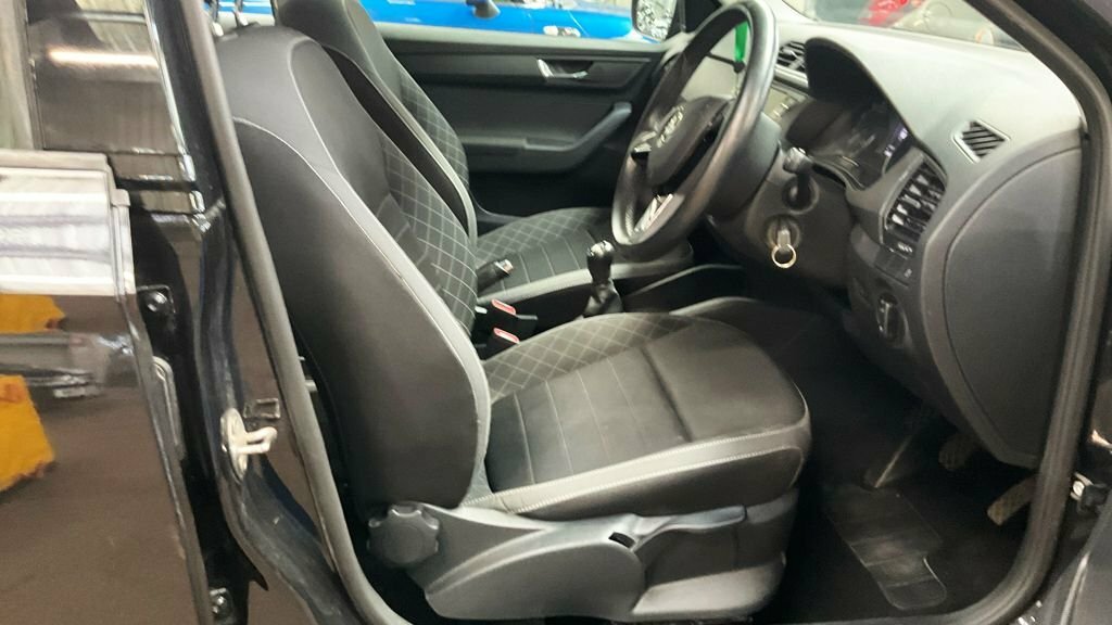 Skoda Fabia 1.0 Mpi Colour Edition Grey #9