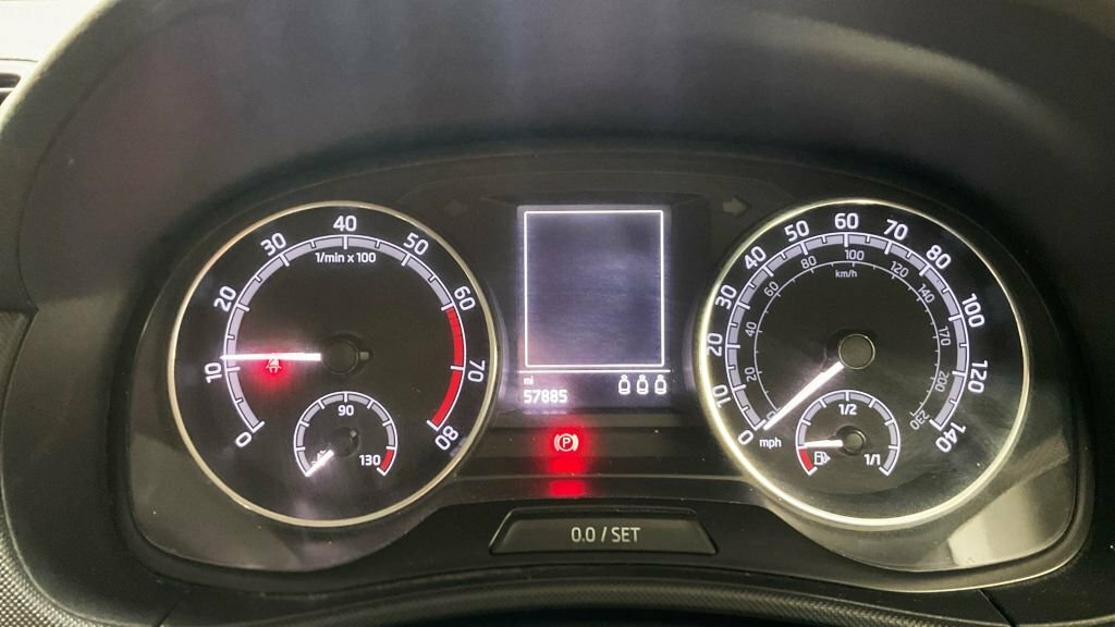 Skoda Fabia 1.0 Mpi Colour Edition Grey #8