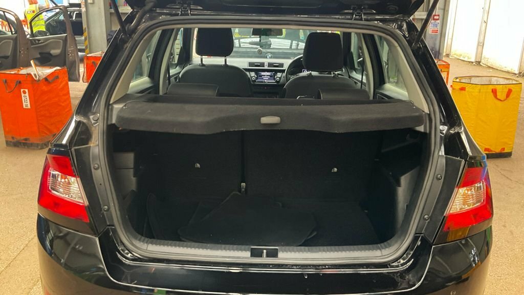 Skoda Fabia 1.0 Mpi Colour Edition Grey #11