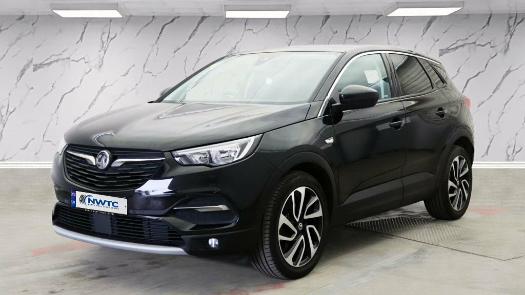 Vauxhall Grandland X 1.6L Elite Nav Black #2