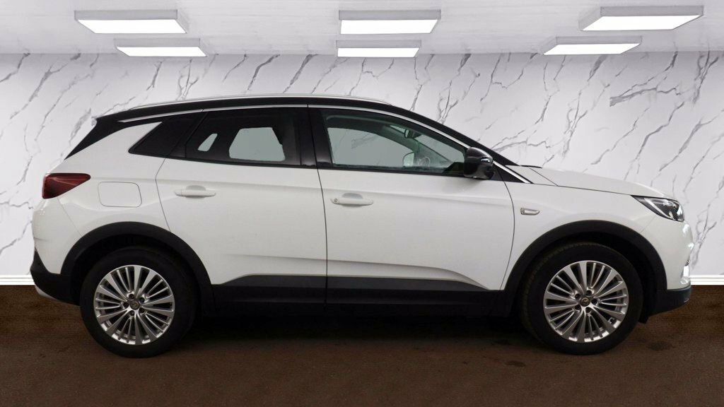 Vauxhall Grandland X 1.5L Business Edition Nav White #5