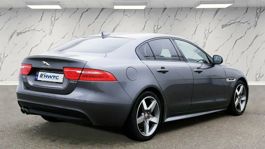 Jaguar XE 2L R-sport Grey #3