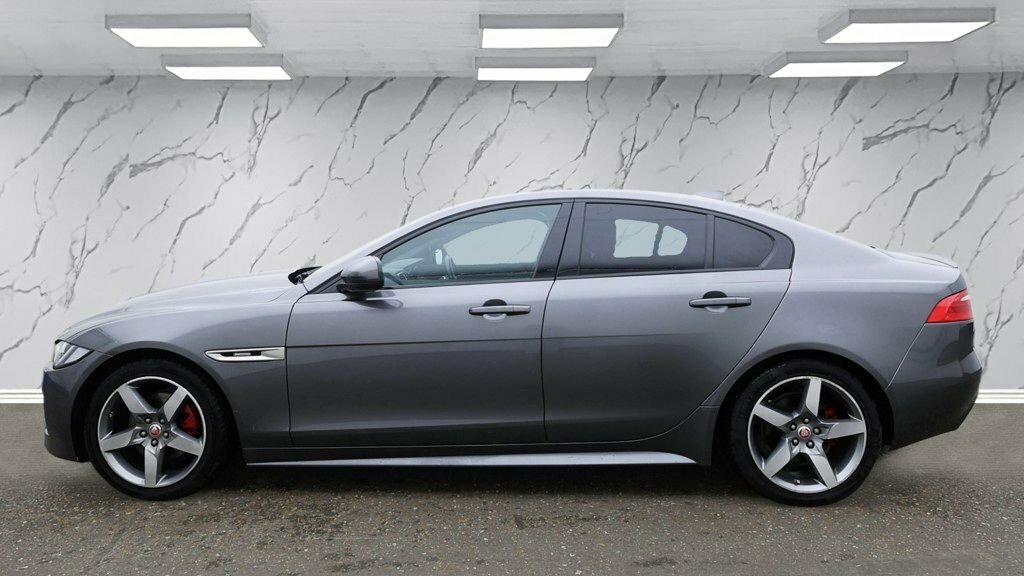 Jaguar XE 2L R-sport Grey #5