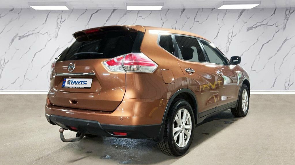Nissan X-Trail 1.6L Acenta Orange #3