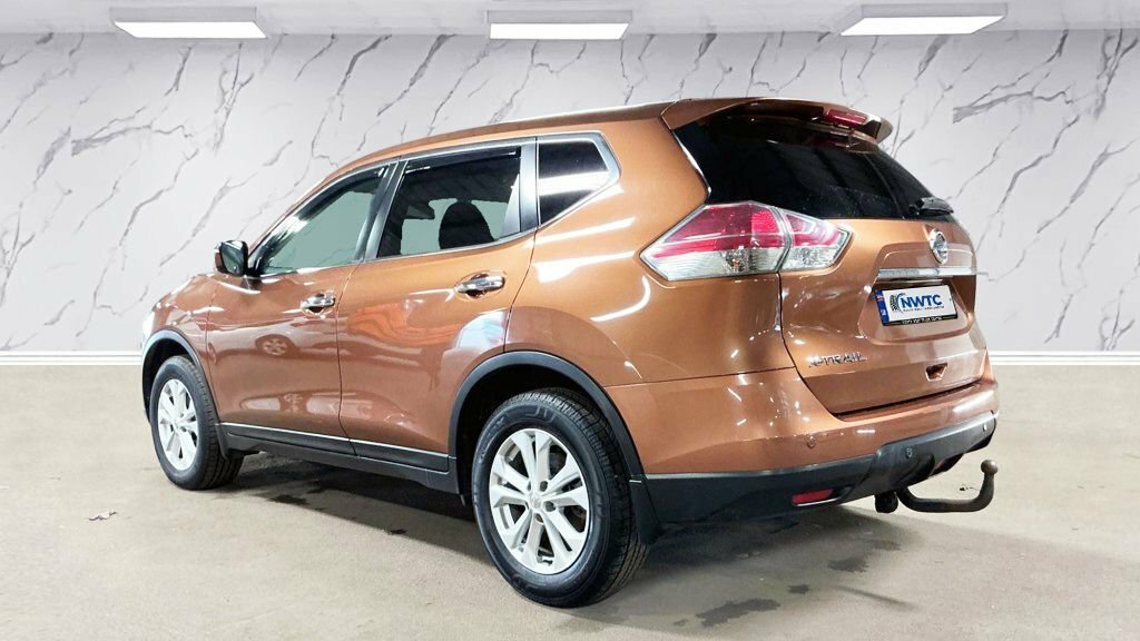 Nissan X-Trail 1.6L Acenta Orange #2