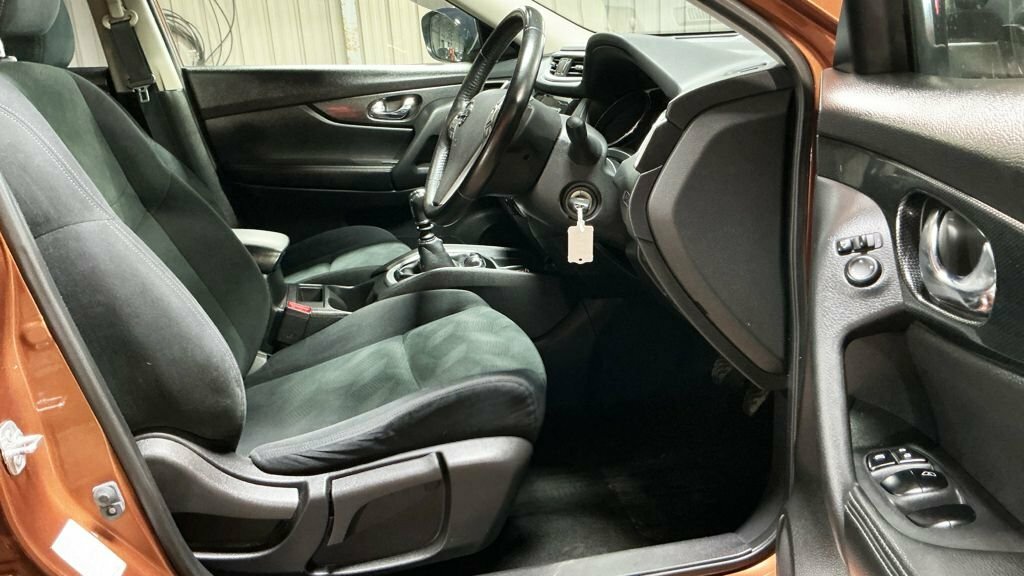 Nissan X-Trail Black #8