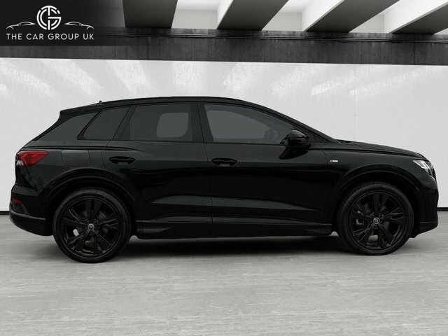Audi Q4 E Tron 35 S Line Suv 55Kwh 170 Ps SD72YPX Black #2