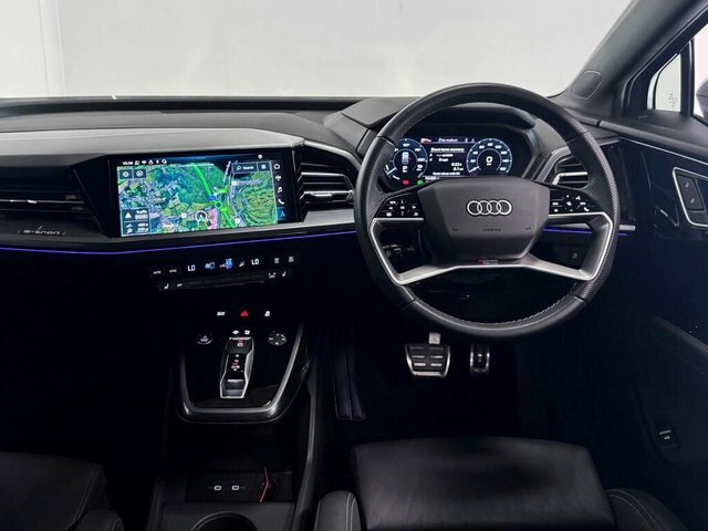 Audi Q4 E Tron 35 S Line Suv 55Kwh 170 Ps SD72YPX Black #5