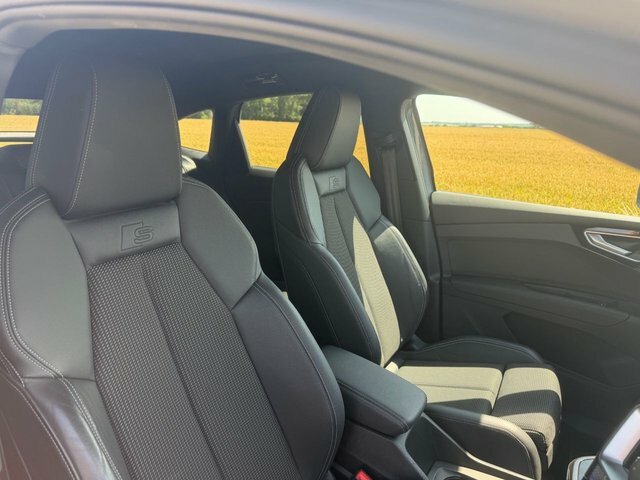 Audi Q4 E Tron 35 Sport Sportback 55Kwh 170 Ps Grey #4