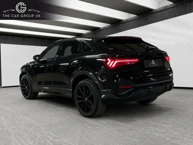 Audi Q3 1.4 Tfsie 45 Vorsprung Sportback Plug-i Black #3