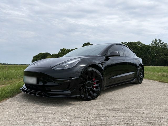 Tesla Model 3 Dual Motor Performance Saloon Black #3