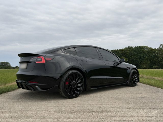 Tesla Model 3 Dual Motor Performance Saloon Black #2