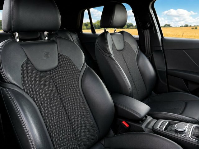 Audi Q2 1.5 Tfsi Cod 35 Black Edition Suv S Tro Black #2